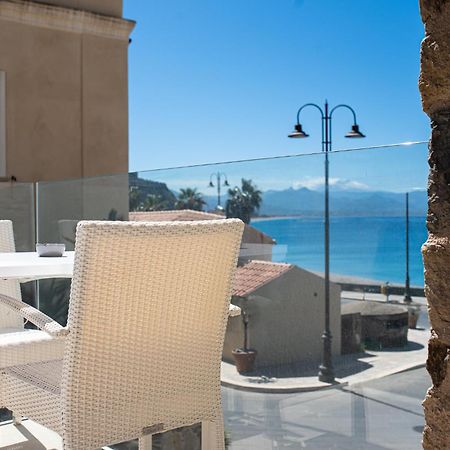Ngonia Bay Boutique Hotel Милацо Екстериор снимка