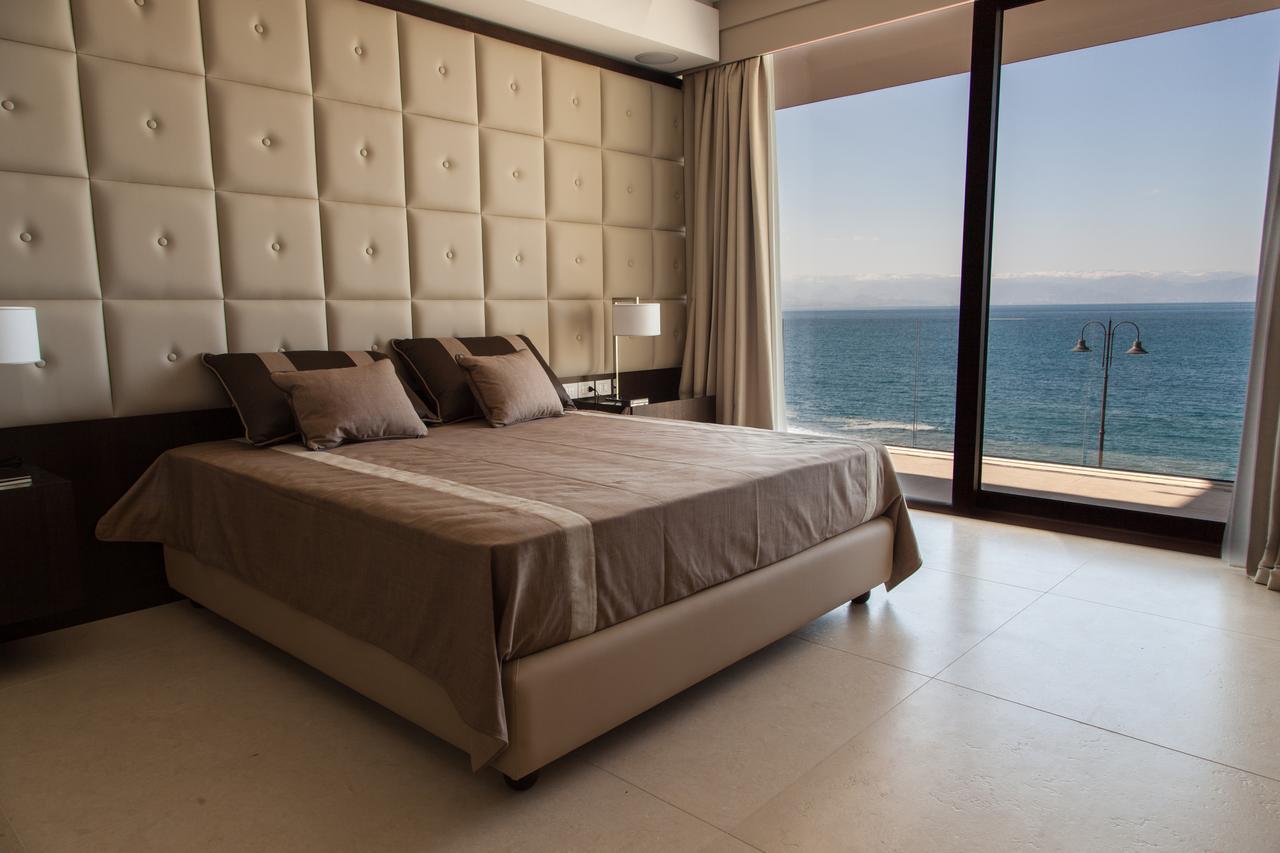 Ngonia Bay Boutique Hotel Милацо Екстериор снимка